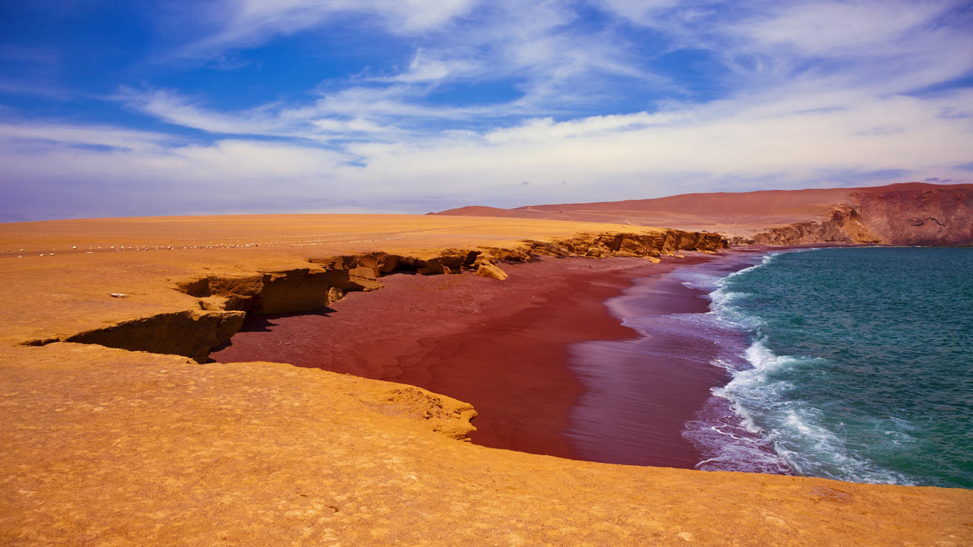 Praia Vermelha na Reserva Nacional de Paracas, Peru